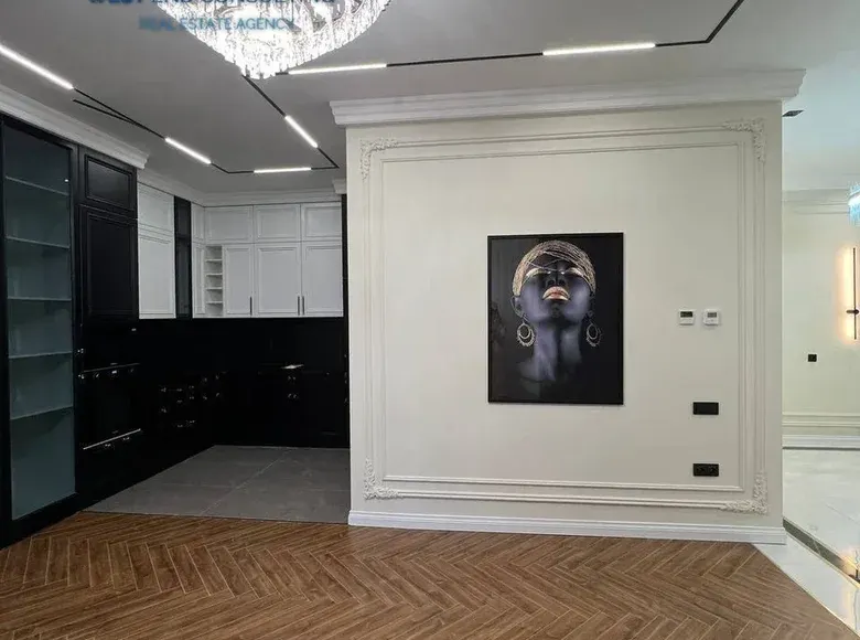 Продаётся 3-комнатная квартира, 85 м², 4/12 этаж — Яккасарайский район