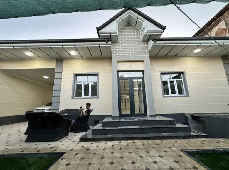 Sotiladi 4 xonali hovli uy — Bektemir tumani