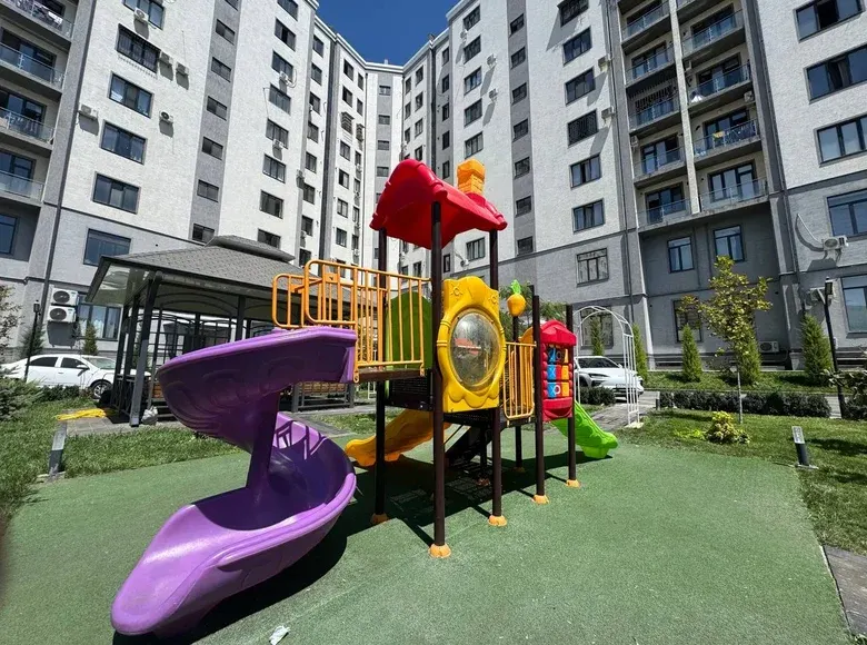 Sotiladi 7 xonali kvartira, 160 m², 3/12 qavat — Yunusobod tumani