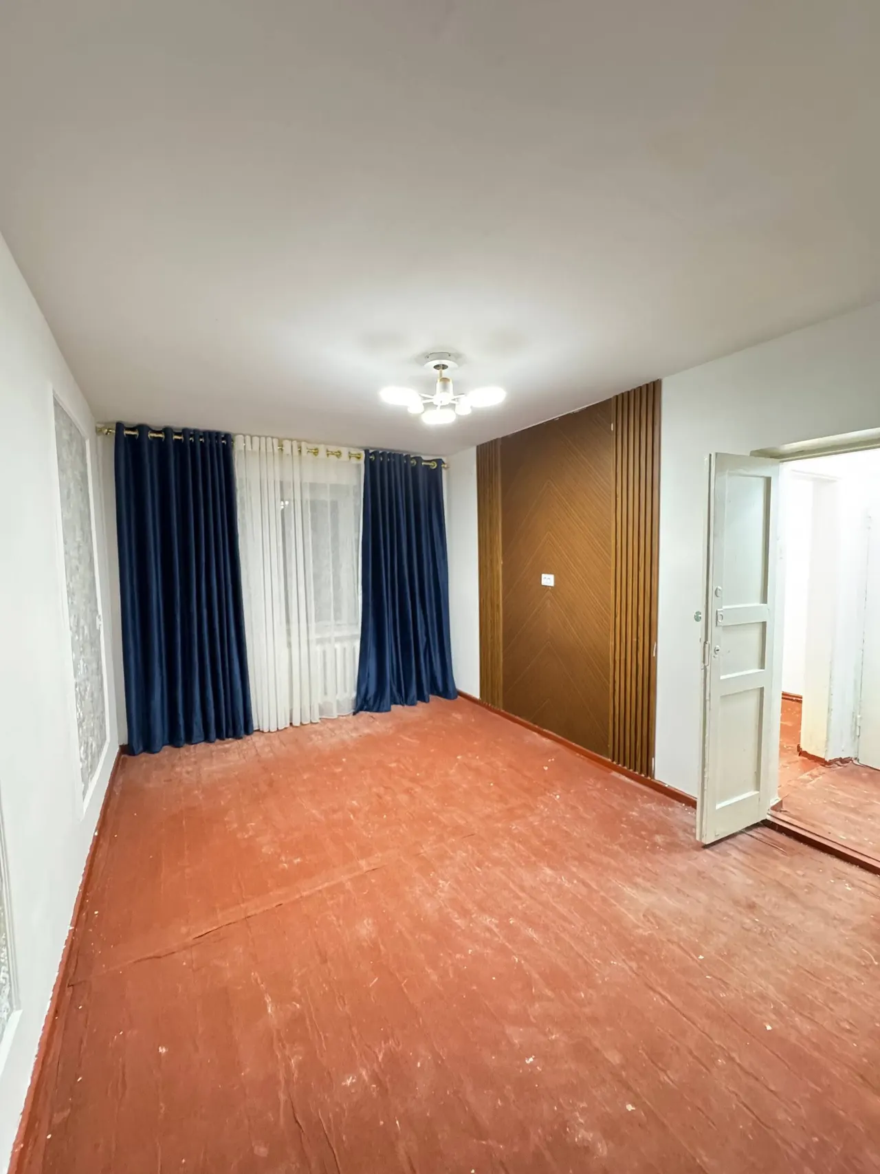 Продаётся 1-комнатная квартира, 30 м², 1/4 этаж — Чиланзарский район