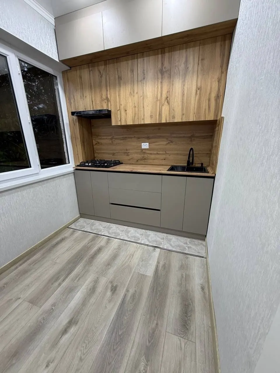 Продаётся 1-комнатная квартира, 42 м², 3/5 этаж — Юнусабадский район