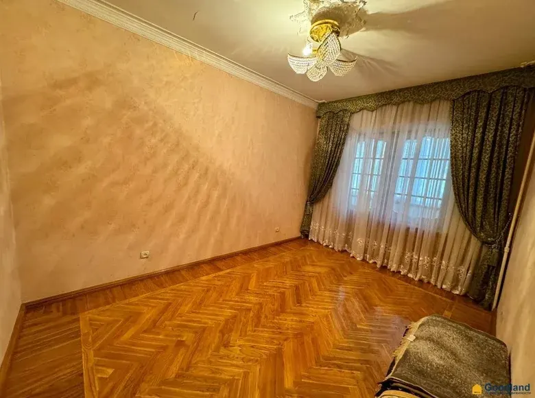 Продаётся 4-комнатная квартира, 120 м², 2/6 этаж — Мирзо-Улугбекский район