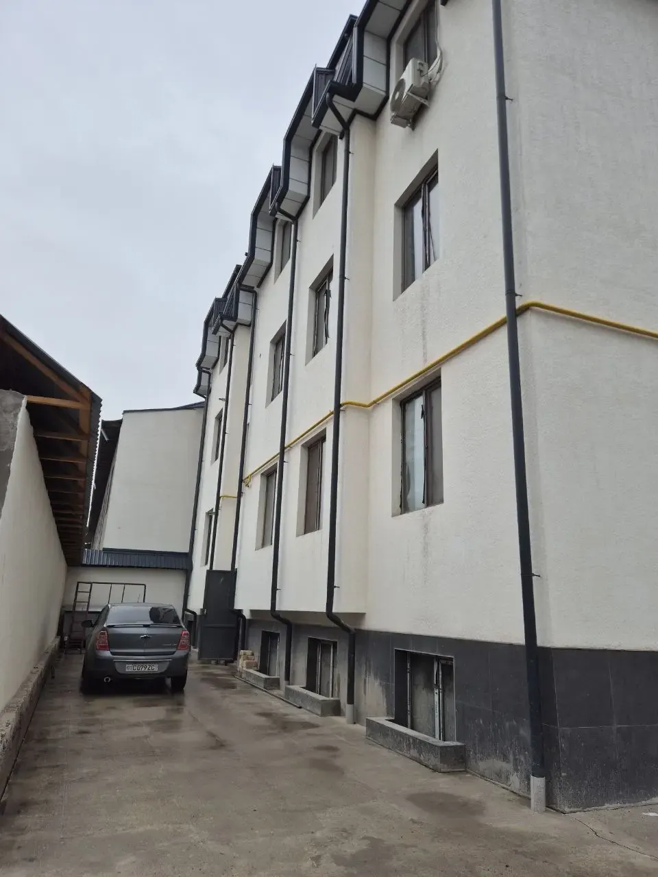 Продаётся 3-комнатная квартира, 94 м², 1/3 этаж — Янгихаётский район