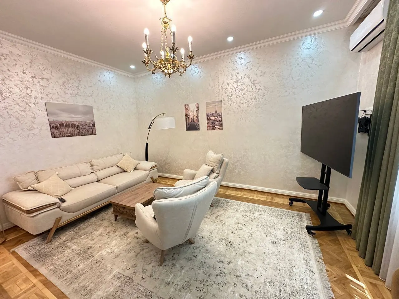 Продаётся 3-комнатная квартира, 85 м², 3/4 этаж — Яккасарайский район