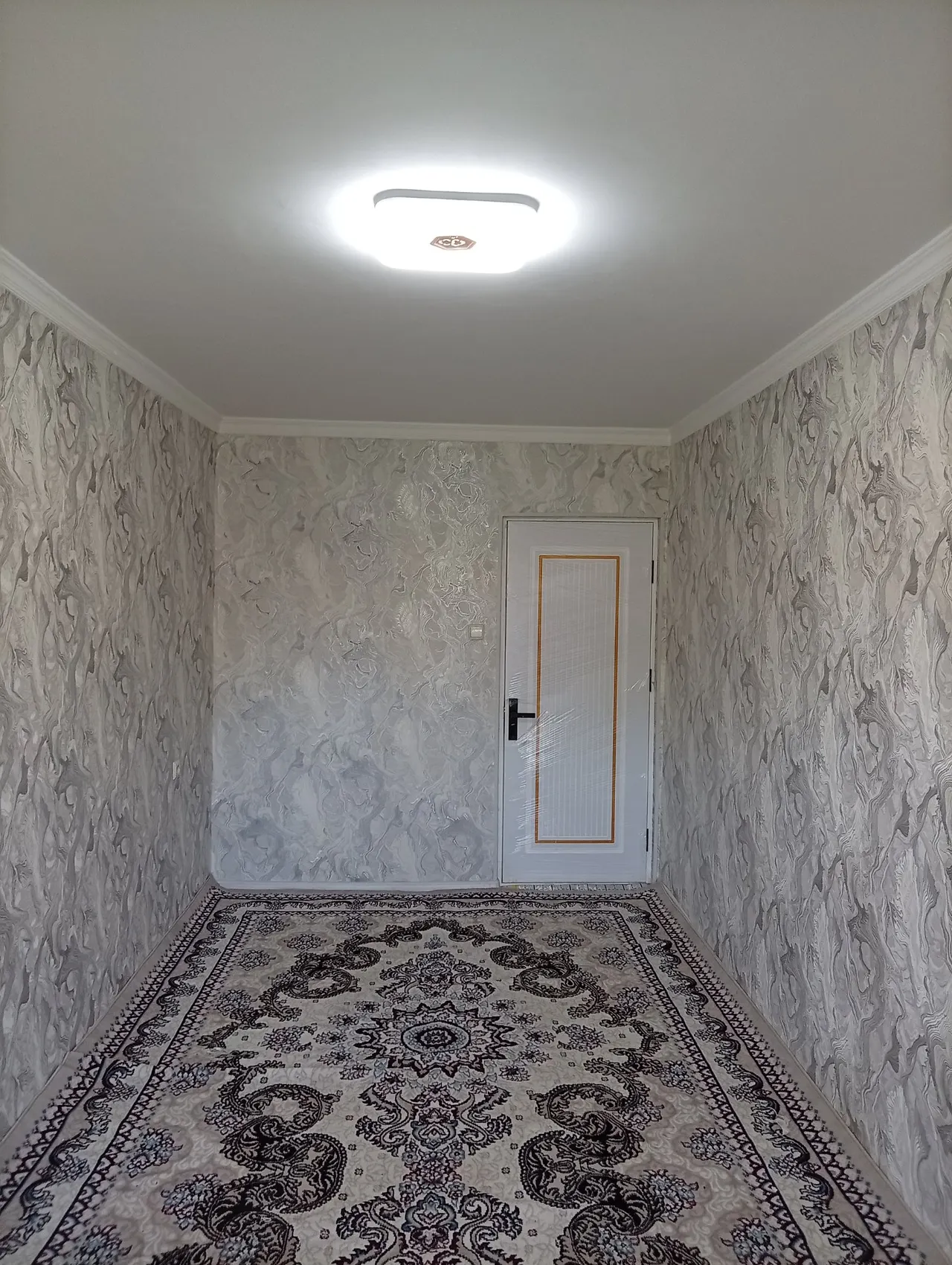 Sotiladi 2 xonali kvartira, 50 m², 3/4 qavat — Davlatobod tumani