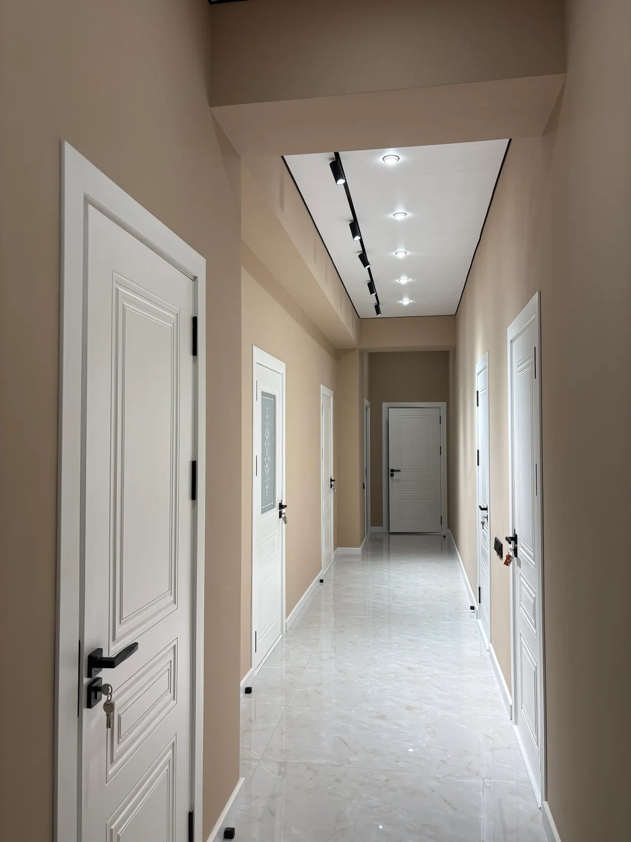 Продаётся 3-комнатная квартира, 77 м², 9/10 этаж — Шайхантахурский район
