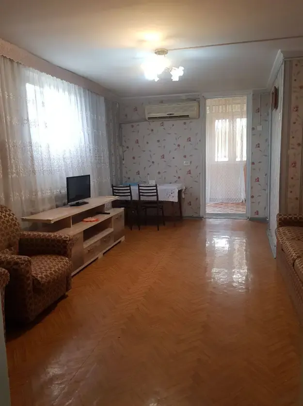 Продаётся 3-комнатная квартира, 67 м², 3/4 этаж — Чиланзарский район