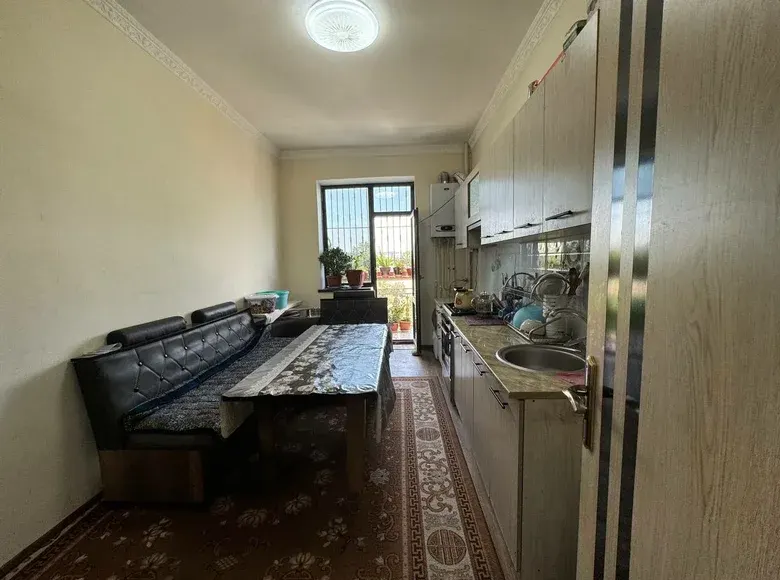 Sotiladi 3 xonali kvartira, 79 m², 5/8 qavat — Fargʻona shahri
