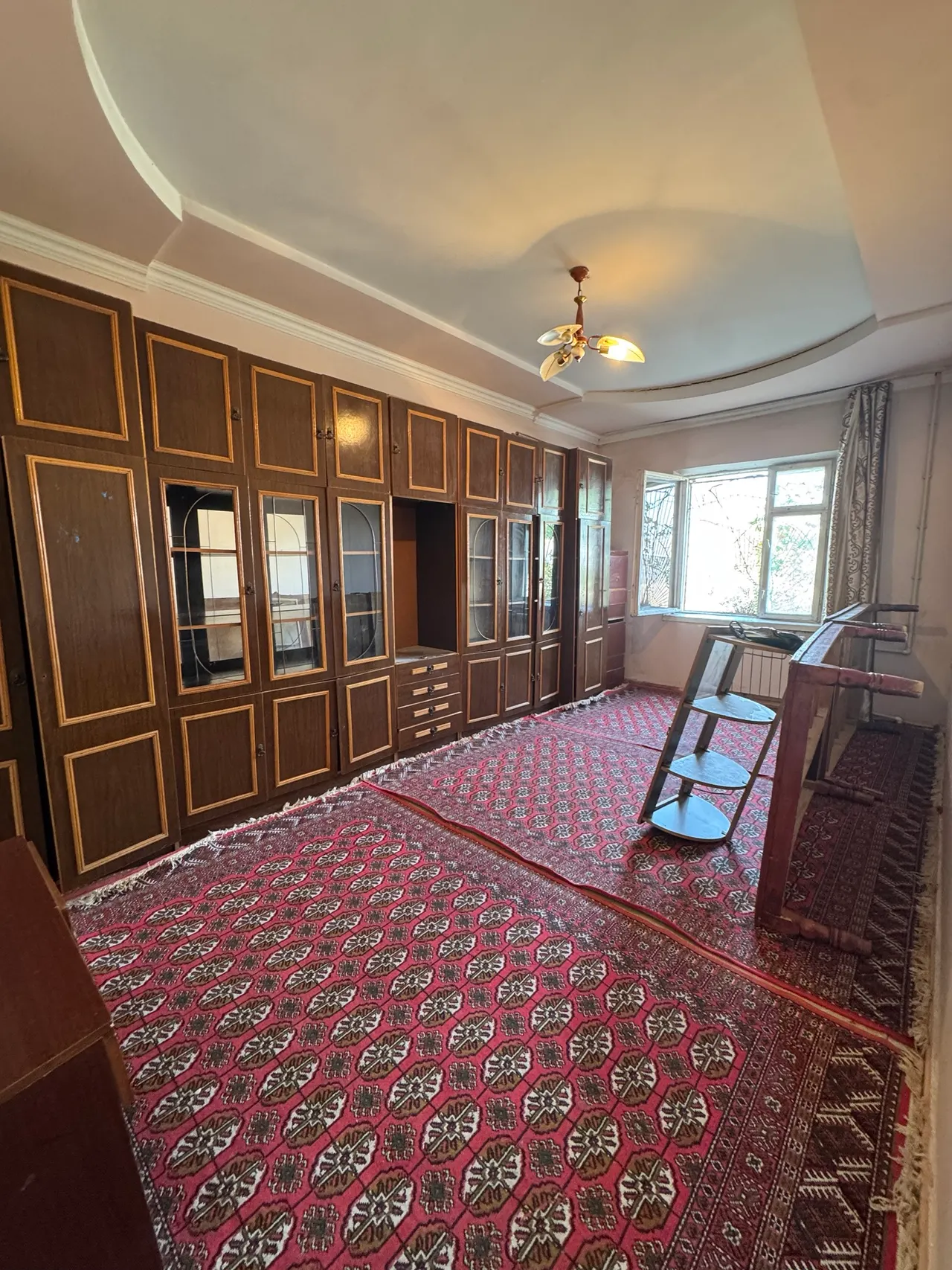 Сотилади 3 хонали квартира, 78 м², 1/4 қават — Давлатобод тумани