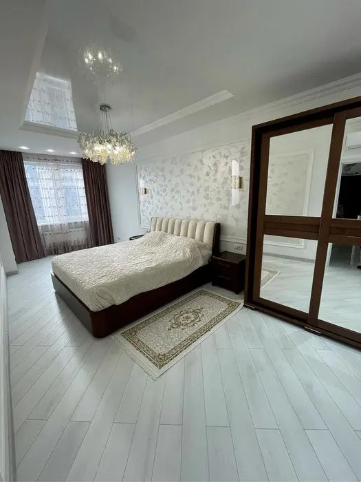 Ижарага берилади 3 хонали квартира, 120 м², 4/8 қават — Шайхонтоҳур тумани