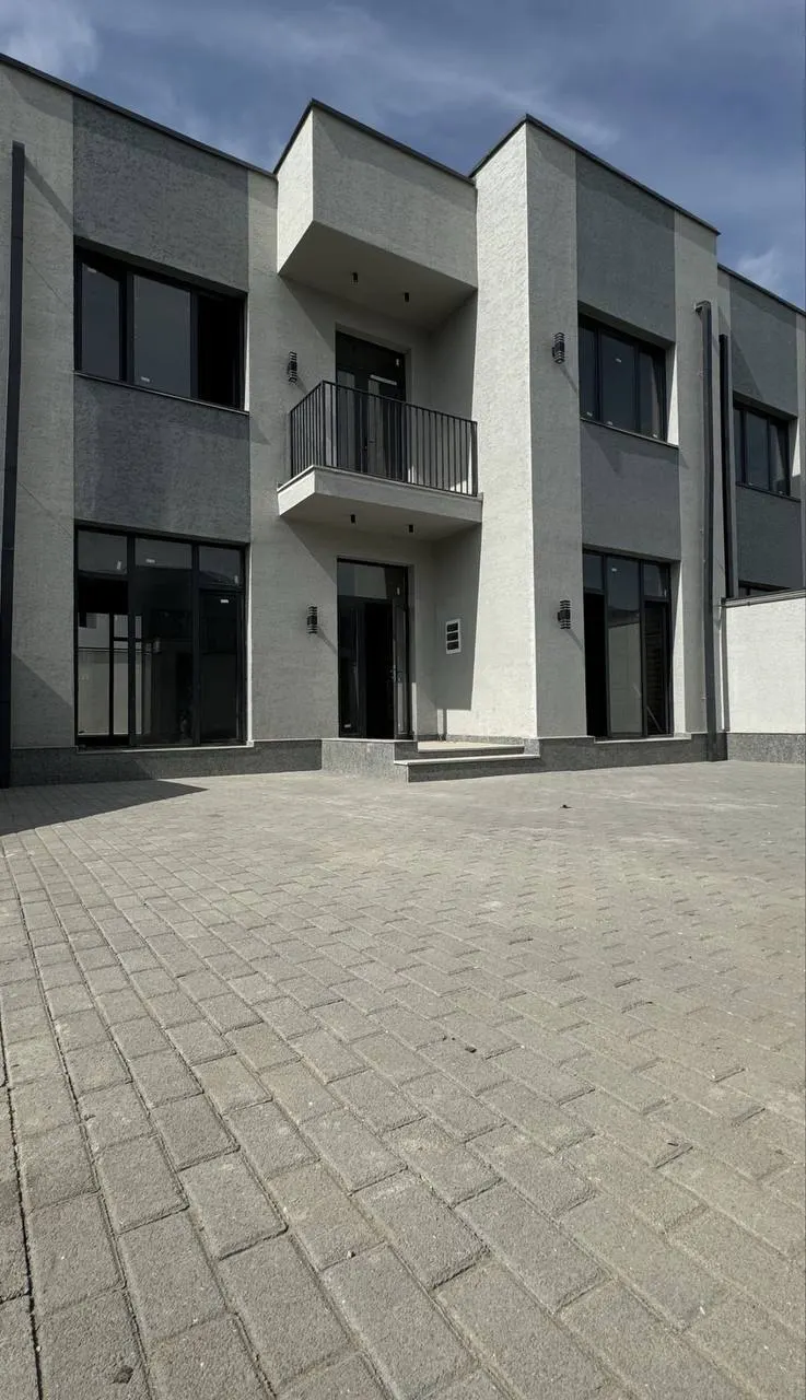 Сотилади 5 хонали ҳовли уй, 220 м² — Миробод тумани