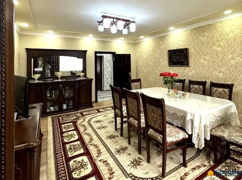 Sotiladi 4 xonali kvartira, 92 m², 3/9 qavat — Yakkasaroy tumani