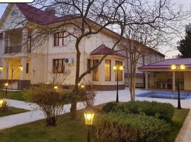 Сотилади 6 хонали ҳовли уй, 10 сотих, 580 м² — Мирзо Улуғбек тумани