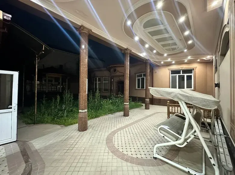 Ижарага берилади тижорат биноси, 612 м² — Олмазор тумани