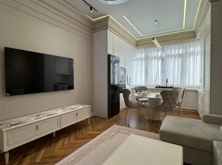 Продаётся 4-комнатная квартира, 99 м², 4/10 этаж — Юнусабадский район