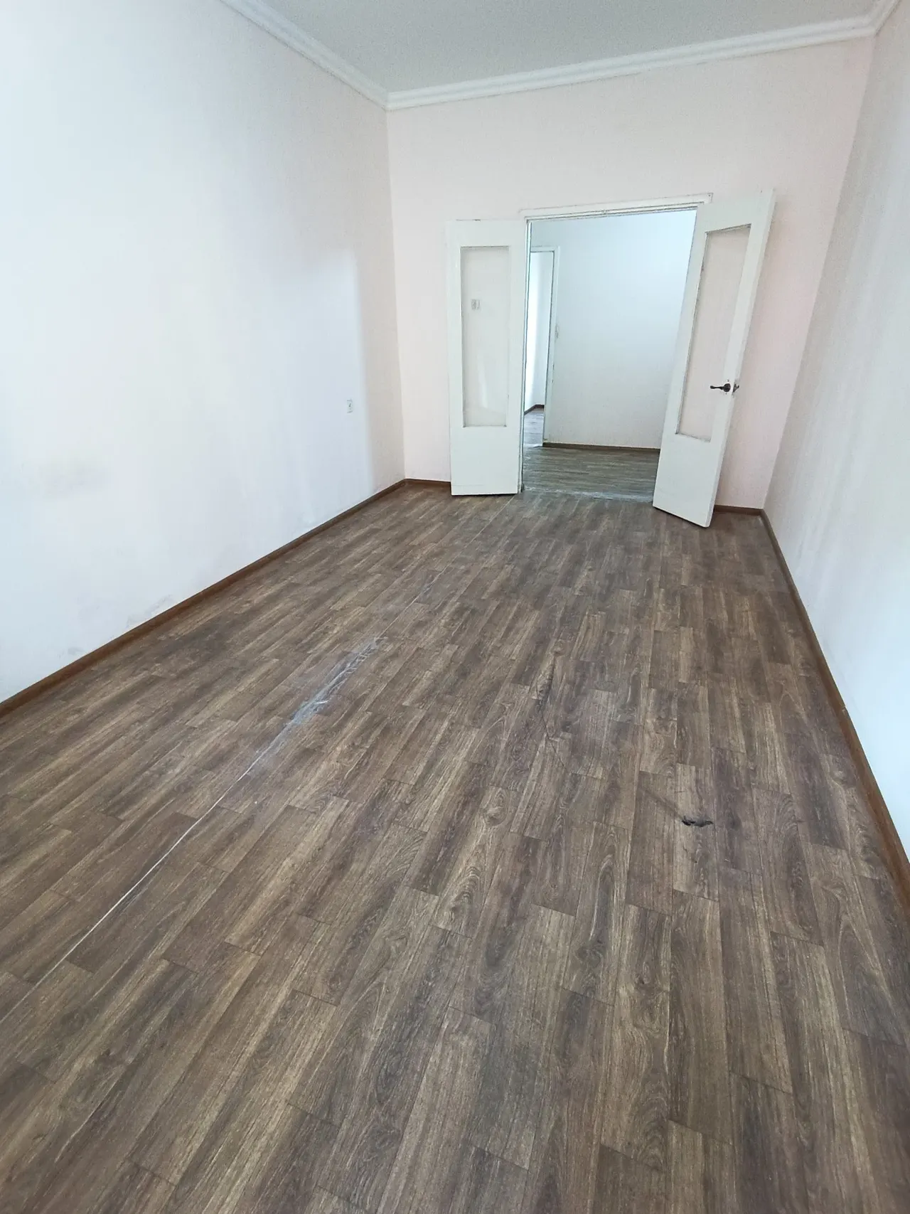 Sotiladi 3 xonali kvartira, 78 m², 2/5 qavat — Sergeli tumani
