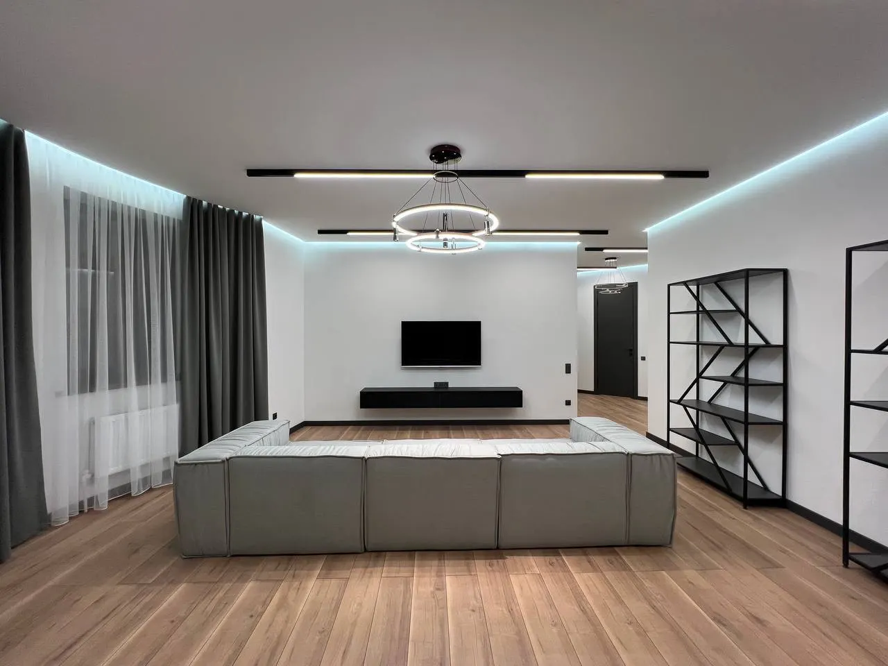 Сдаётся 4-комнатная квартира, 140 м², 8/9 этаж — Яккасарайский район
