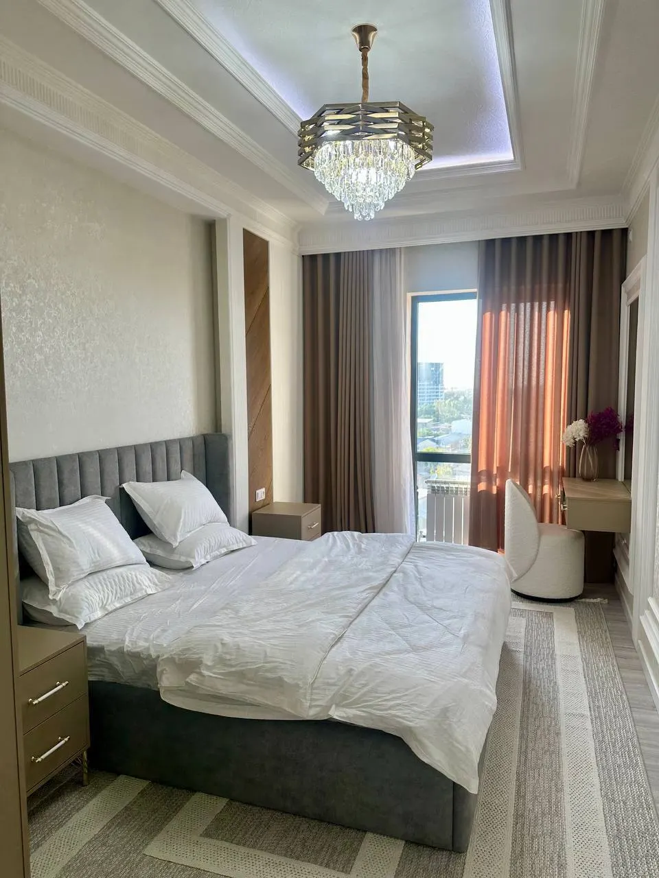Сдаётся 2-комнатная квартира, 52 м², 3/8 этаж — Мирабадский район