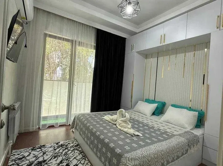 Продаётся 2-комнатная квартира, 60 м², 3/9 этаж — Юнусабадский район