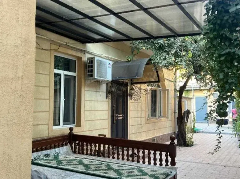 Sotiladi 6 xonali hovli uy, 2.9 sotix, 200 m² — Toshkent shahri