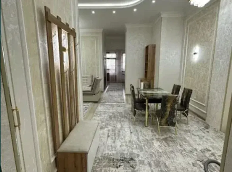 Сдаётся 2-комнатная квартира, 70 м², 10/10 этаж — Яккасарайский район