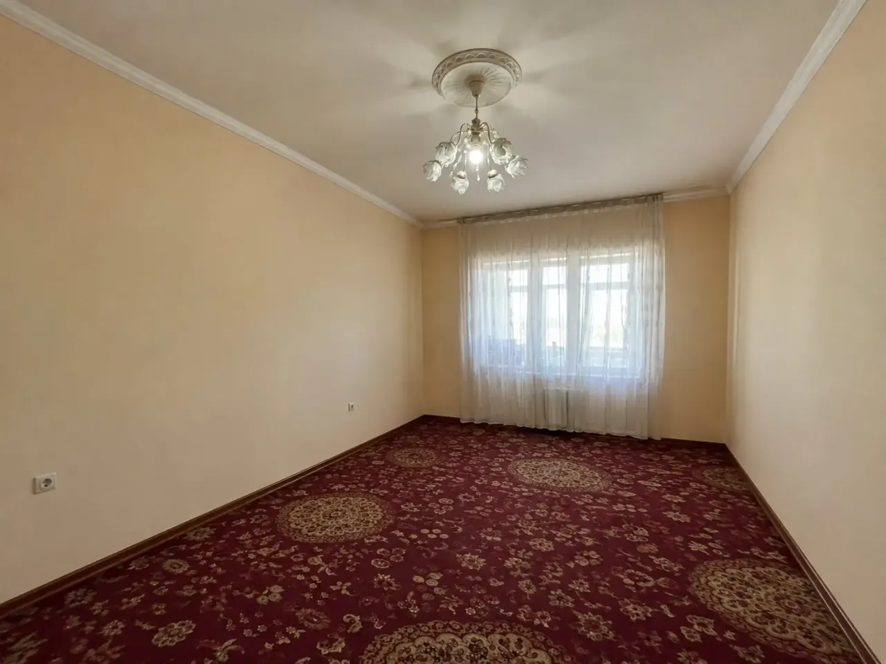 Продаётся 4-комнатная квартира, 95 м², 9/9 этаж — Юнусабадский район