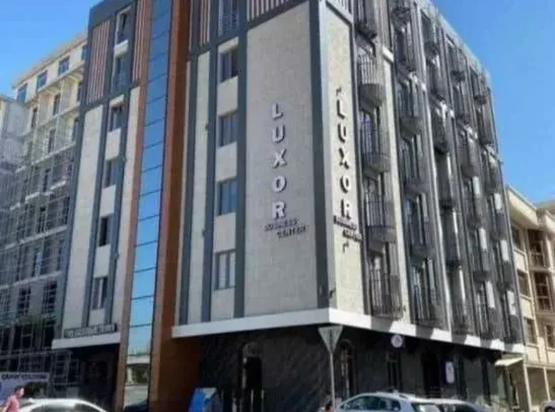 Продаётся коммерческое помещение, 2700 м², 7/8 этаж — Яккасарайский район