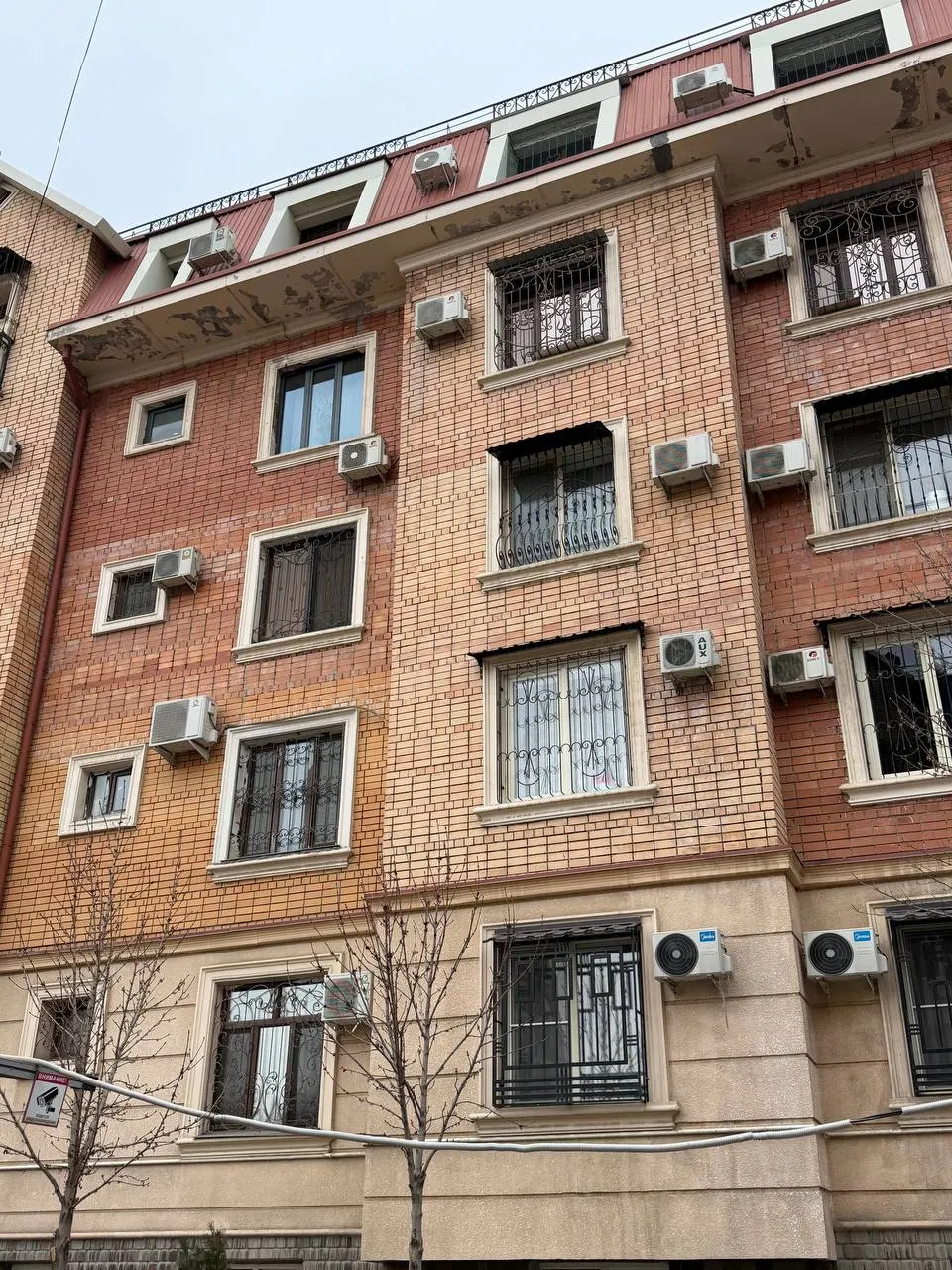 Продаётся 5-комнатная квартира, 205 м², 2/5 этаж — Яшнабадский район
