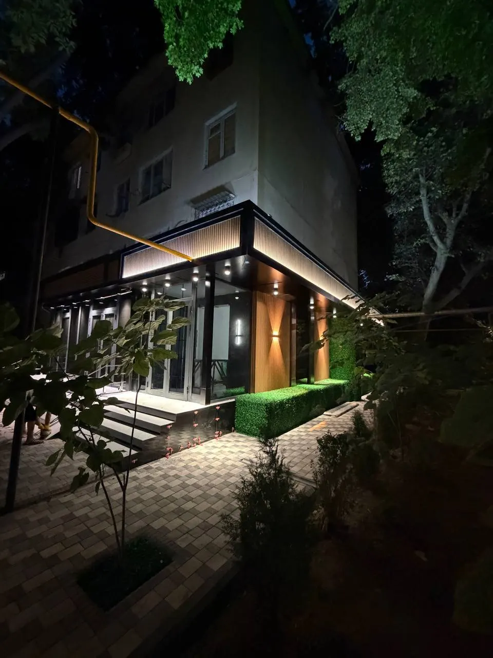 Сотилади тижорат биноси, 60 м², 1/9 қават — Чилонзор тумани