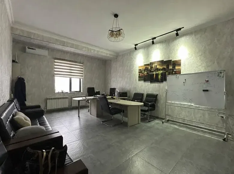 Сотилади офис, 120 м² — Юнусобод тумани