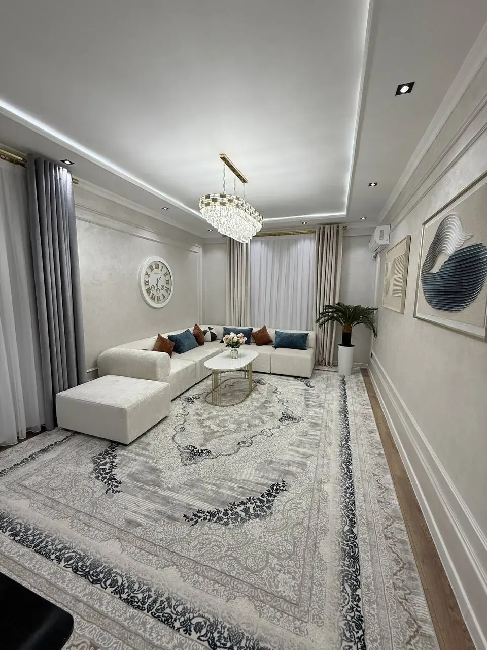 Сдаётся 3-комнатная квартира, 92 м², 9/13 этаж — Яккасарайский район
