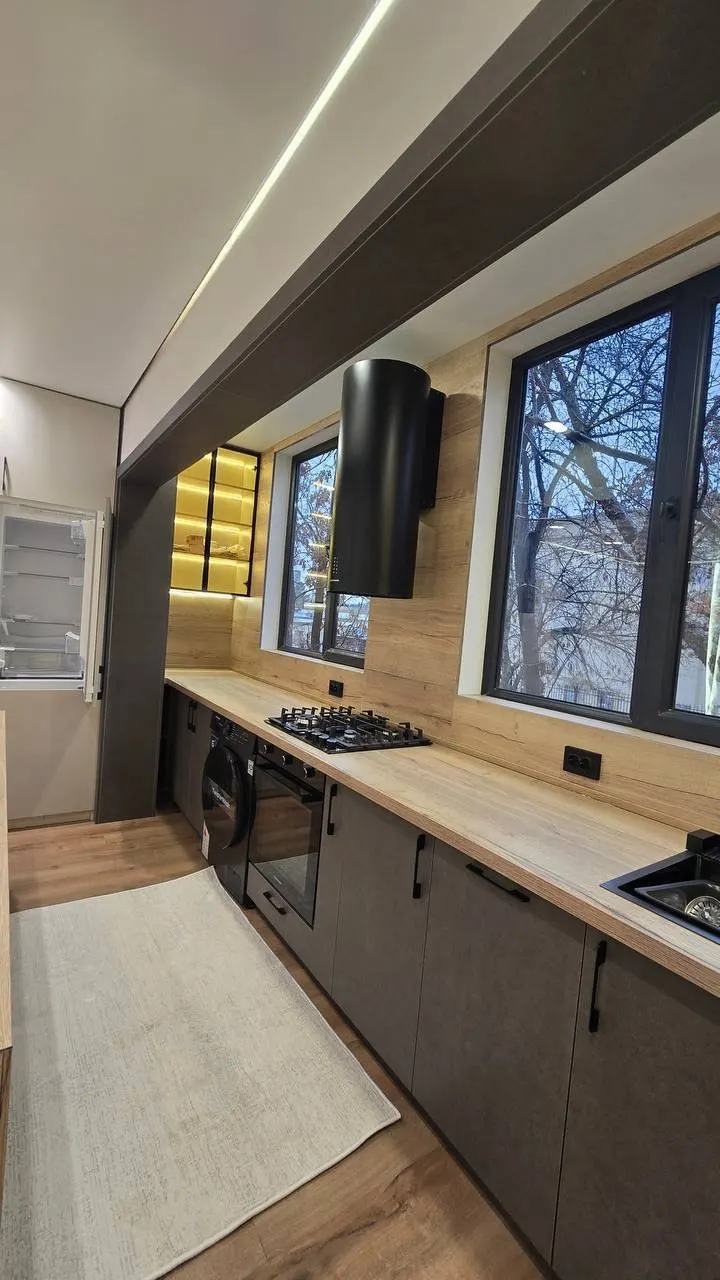 Продаётся 2-комнатная квартира, 65 м², 3/4 этаж — Мирабадский район