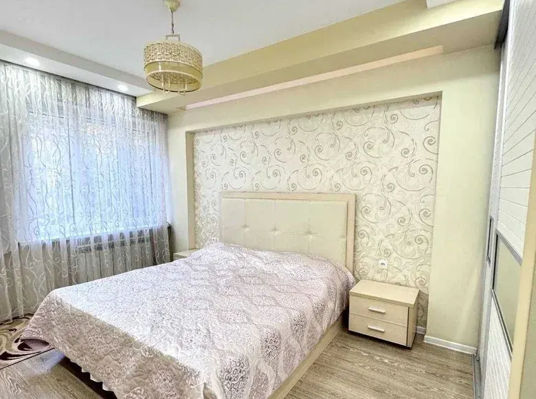 Sotiladi 3 xonali kvartira, 66 m², 1/4 qavat — Yakkasaroy tumani