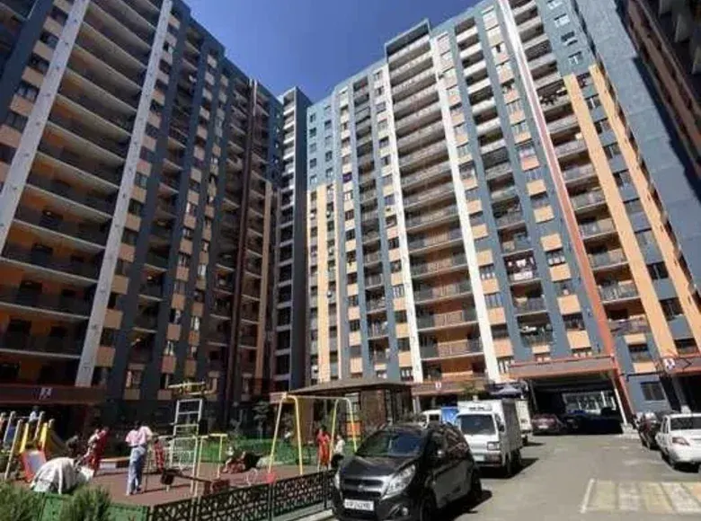 Сотилади 2 хонали квартира, 57 м², 10/16 қават — Янгиҳаёт тумани