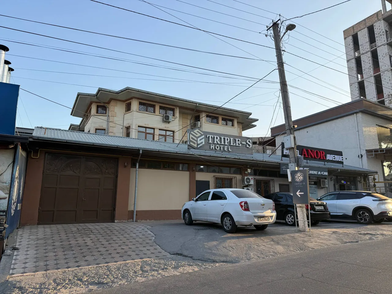 Сотилади тижорат биноси, 410 м², 4 сотих — Юнусобод тумани