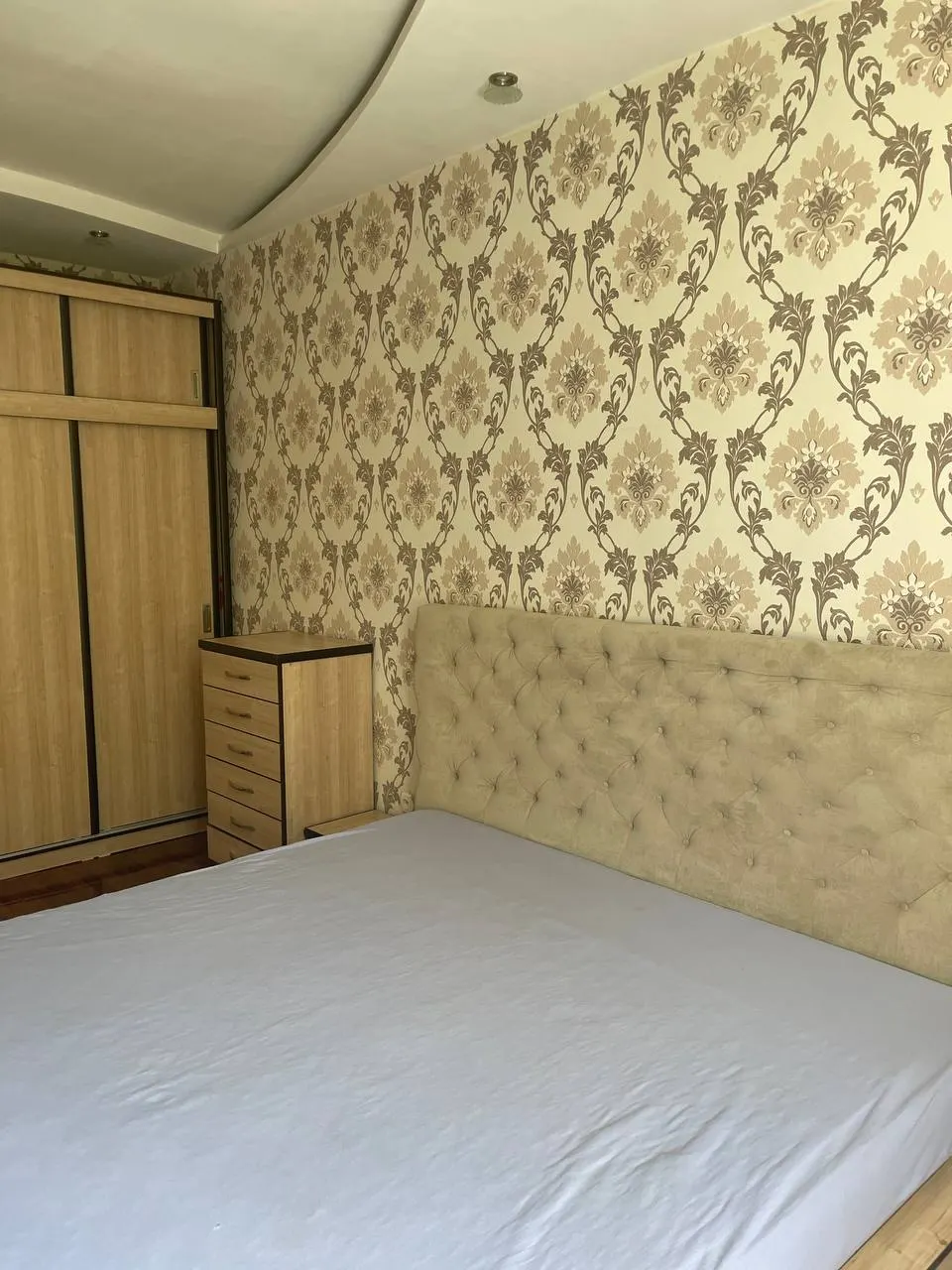 Сдаётся 3-комнатная квартира, 92 м², 3/5 этаж — Яккасарайский район