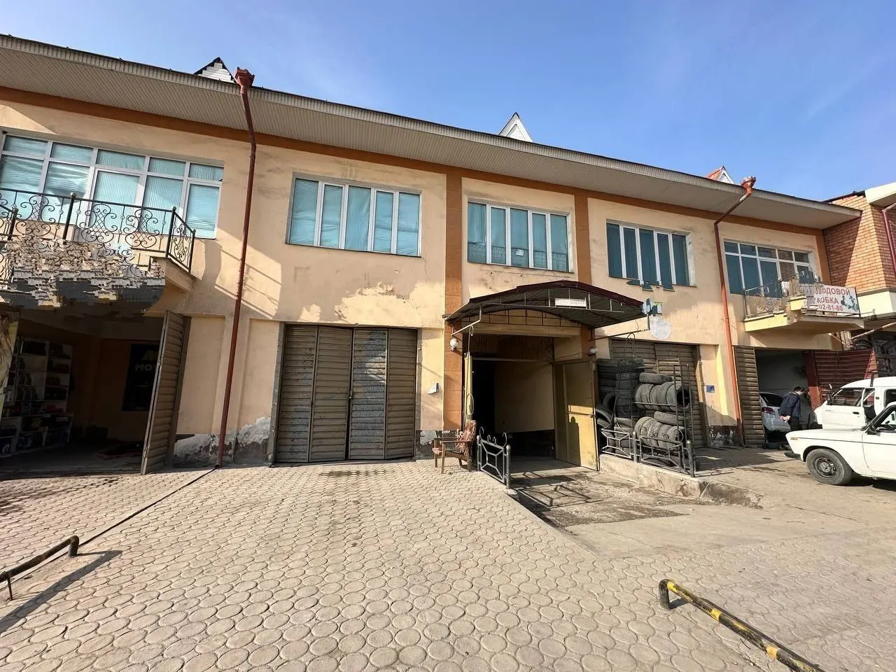 Sotiladi tijorat binosi, 500 m², 5 sotix — Bektemir tumani