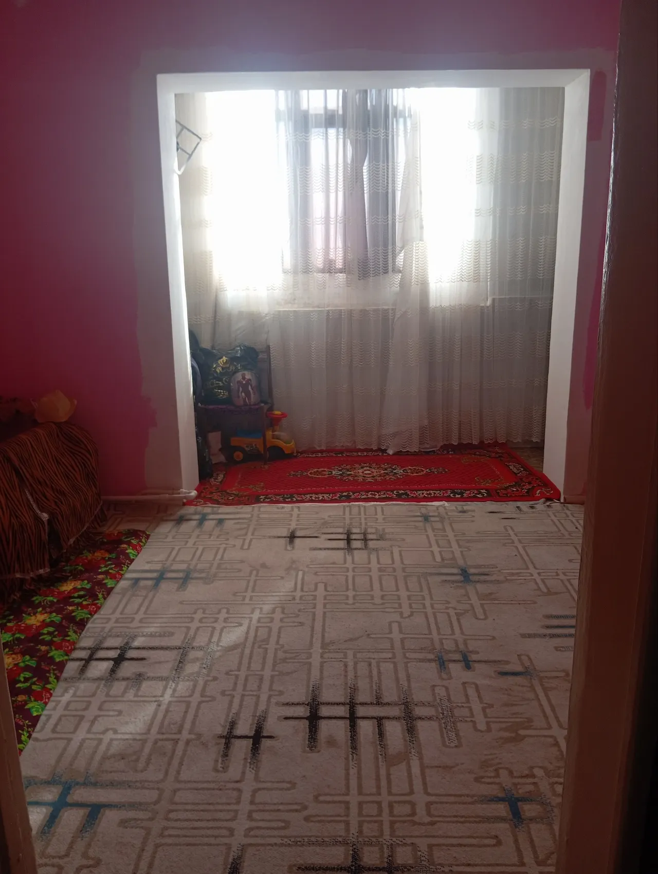 Продаётся 1-комнатная квартира, 30 м², 3/4 этаж — Юнусабадский район