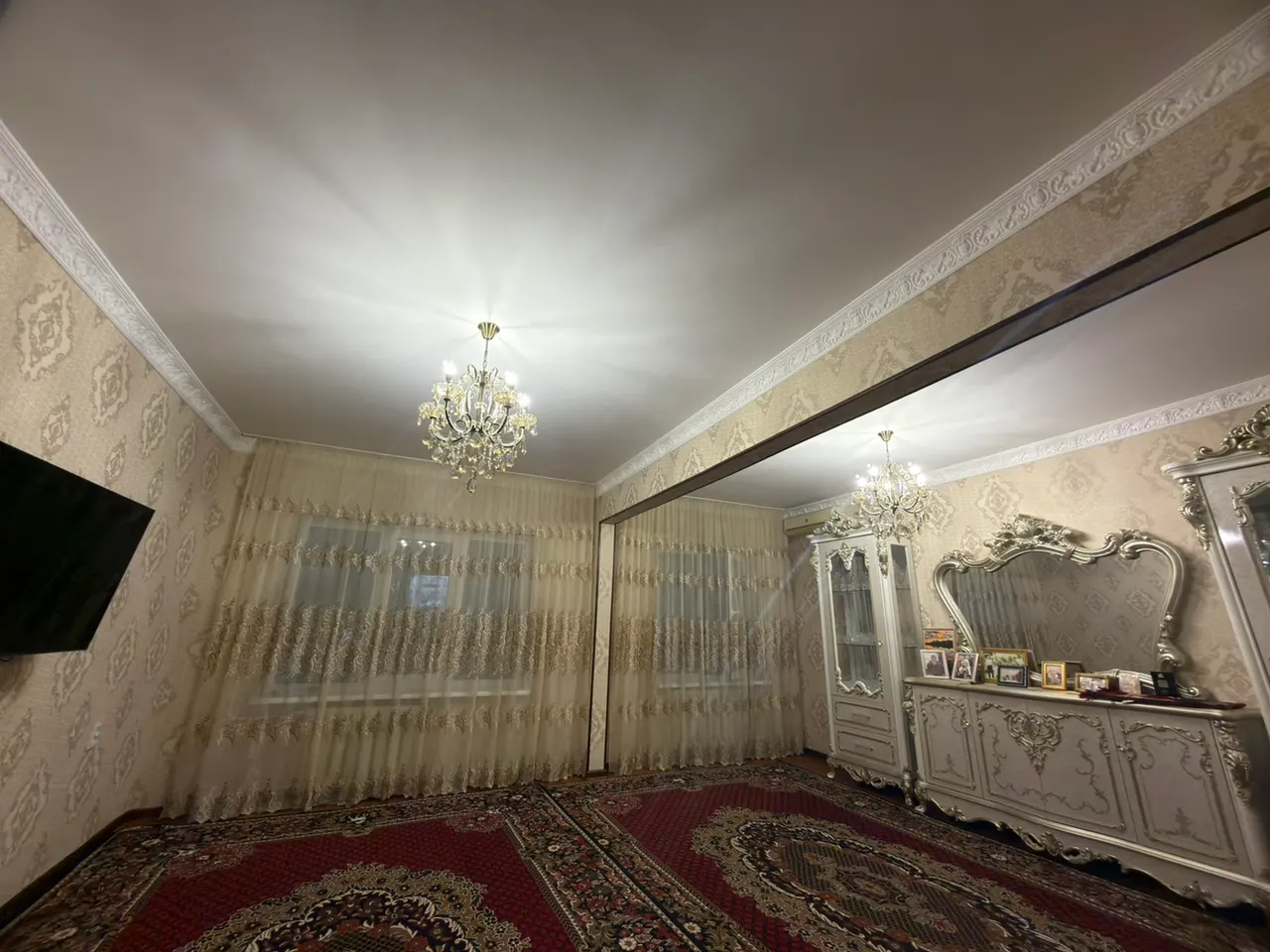 Sotiladi 4 xonali kvartira, 91 m², 1/5 qavat — Sergeli tumani