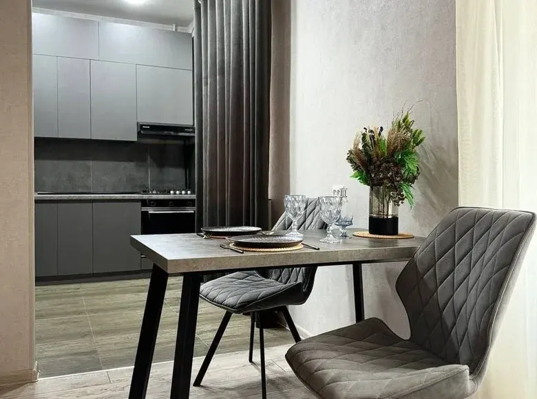 Сотилади 2 хонали квартира, 56 м², 2/4 қават — Яккасарой тумани