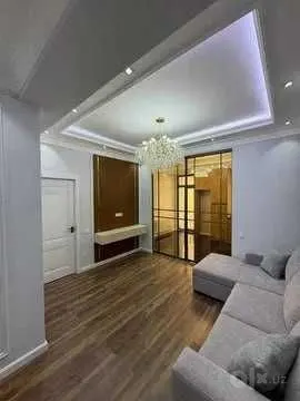 Sotiladi 2 xonali kvartira, 58 m², 12/13 qavat — Yakkasaroy tumani