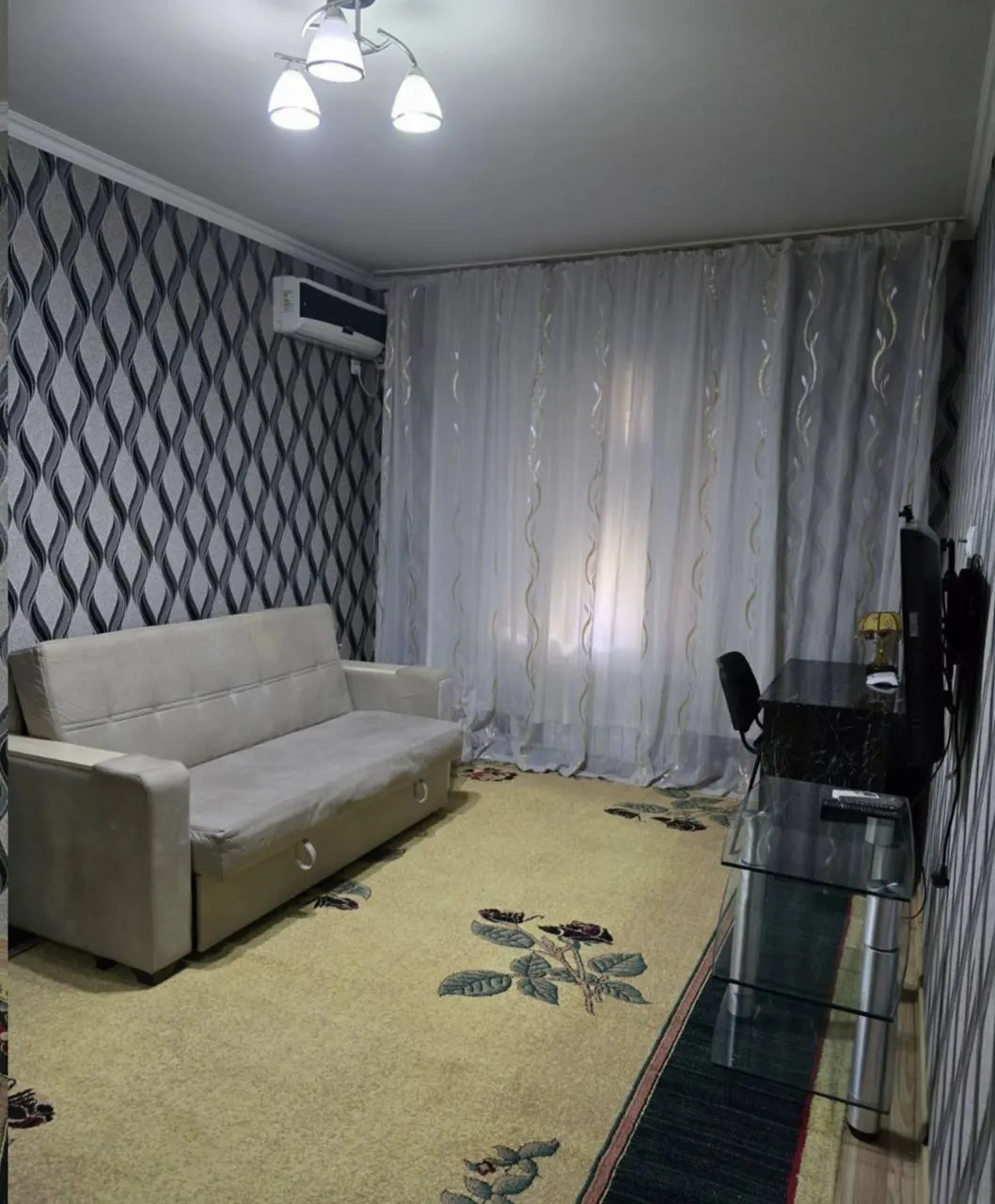 Сдаётся 1-комнатная квартира, 30 м², 1/4 этаж — Мирзо-Улугбекский район