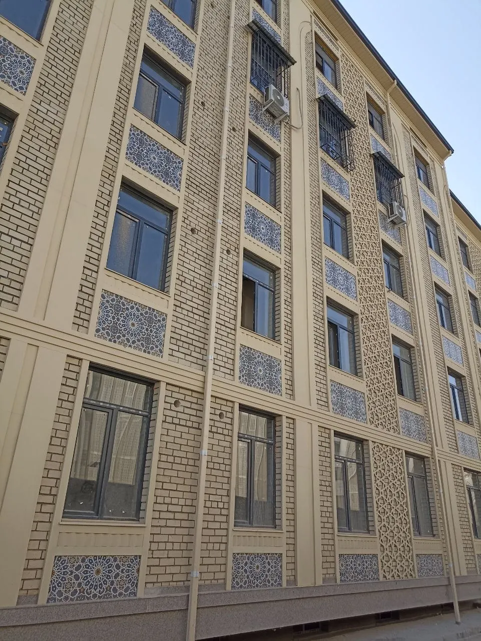Sotiladi 1 xonali kvartira, 50 m², 2/5 qavat — Mirzo Ulugʻbek tumani