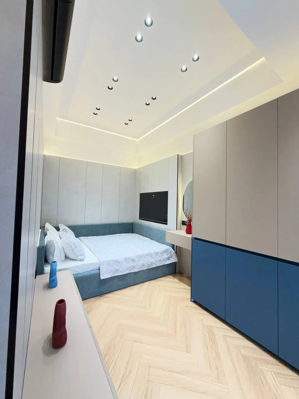 Продаётся 2-комнатная квартира, 41 м², 1/8 этаж — Шайхантахурский район