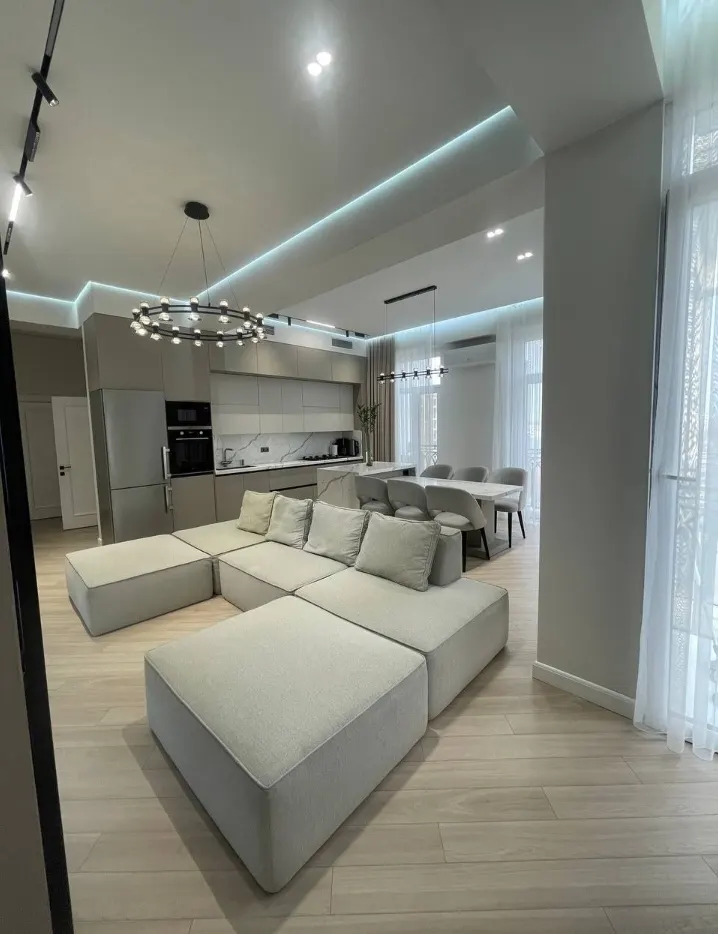 Продаётся 4-комнатная квартира, 120 м², 7/9 этаж — Алмазарский район