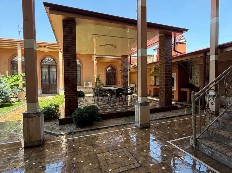 Sotiladi 10 xonali hovli uy — Uchtepa tumani