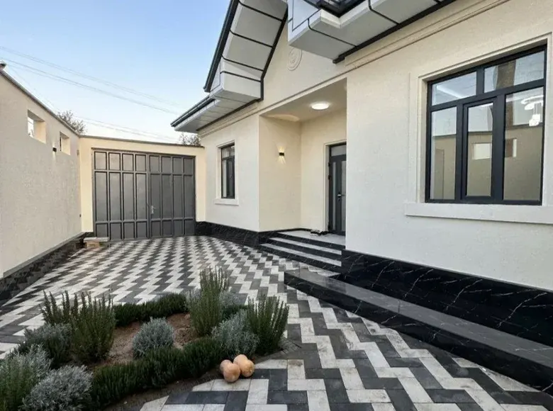 Sotiladi 4 xonali hovli uy, 200 m² — Yunusobod tumani