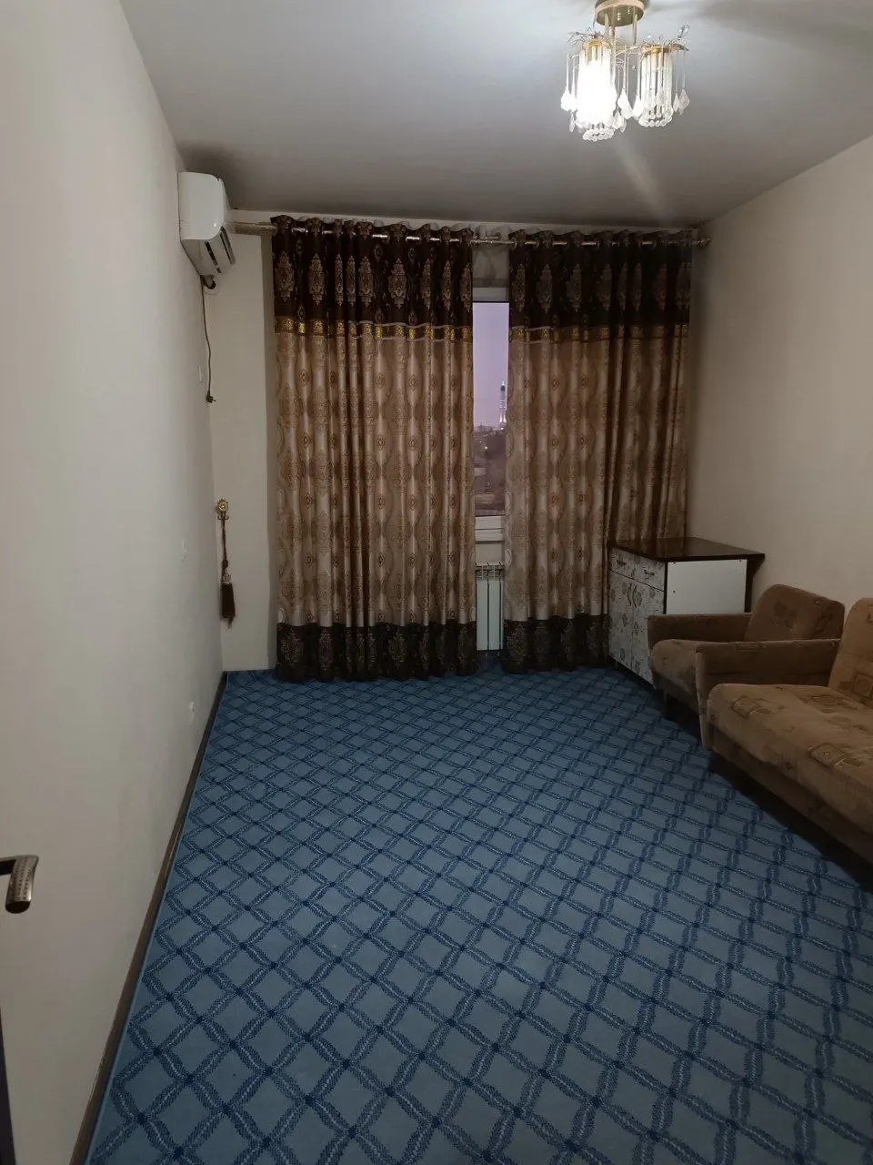 Sotiladi 1 xonali kvartira, 40 m², 7/7 qavat — Yangihayot tumani