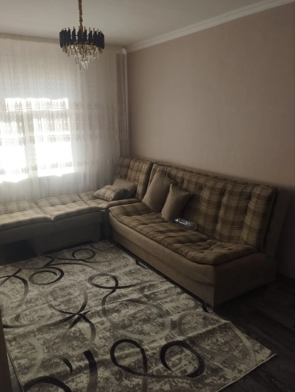 Ижарага берилади 1 хонали квартира, 25 м², 4/4 қават — Оҳангарон шаҳри