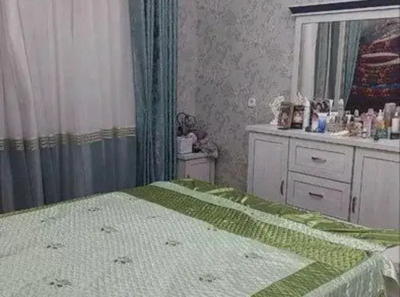 Сотилади 2 хонали квартира, 60 м², 1/4 қават — Яшнобод тумани